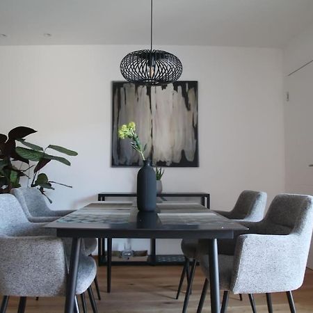 Modernes City-Appartement Нойштадт-ан-дер-Вайнштрасе Екстер'єр фото